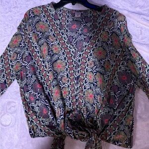 Floral Patterned Women's Top